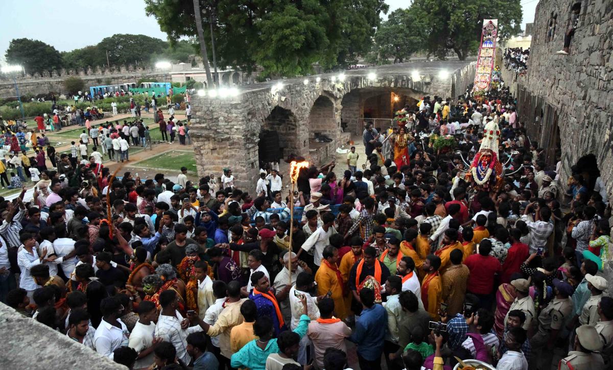 Golkonda Bonalu Celebrations 2024 Photos32