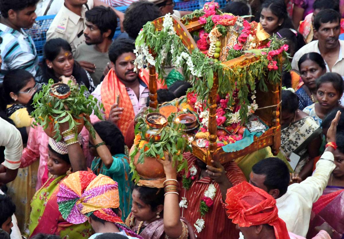 Golkonda Bonalu Celebrations 2024 Photos35