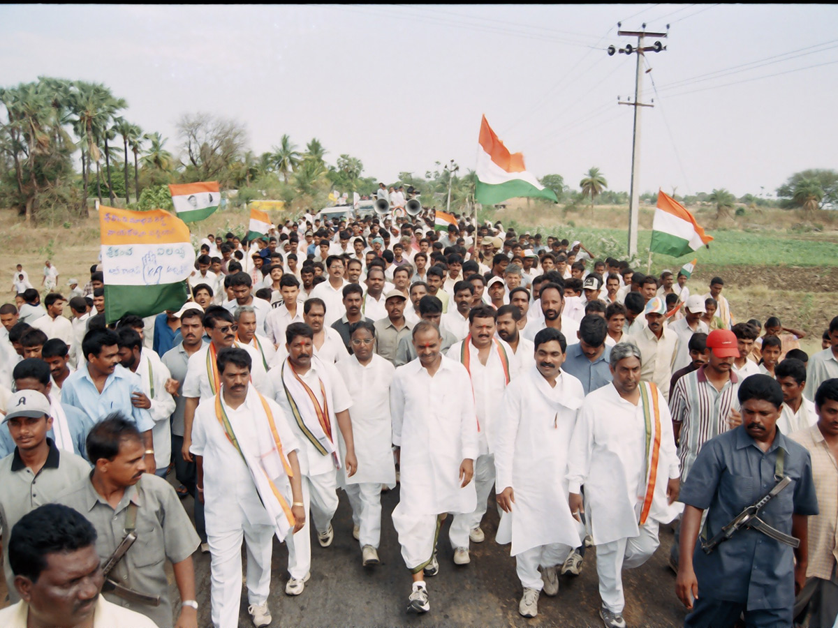 YSR 75th Birth Anniversary and Padayatra Photos9