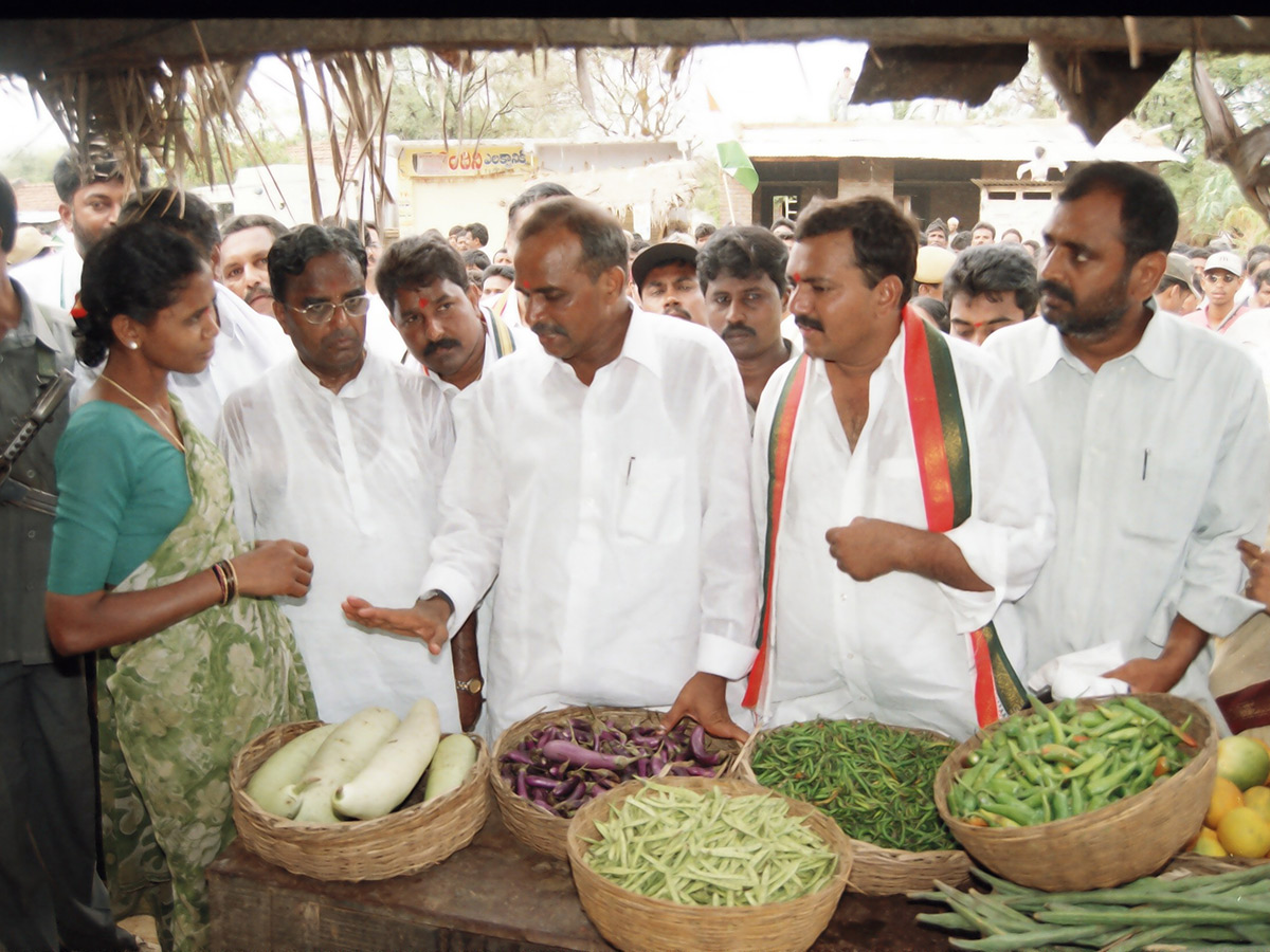 YSR 75th Birth Anniversary and Padayatra Photos10