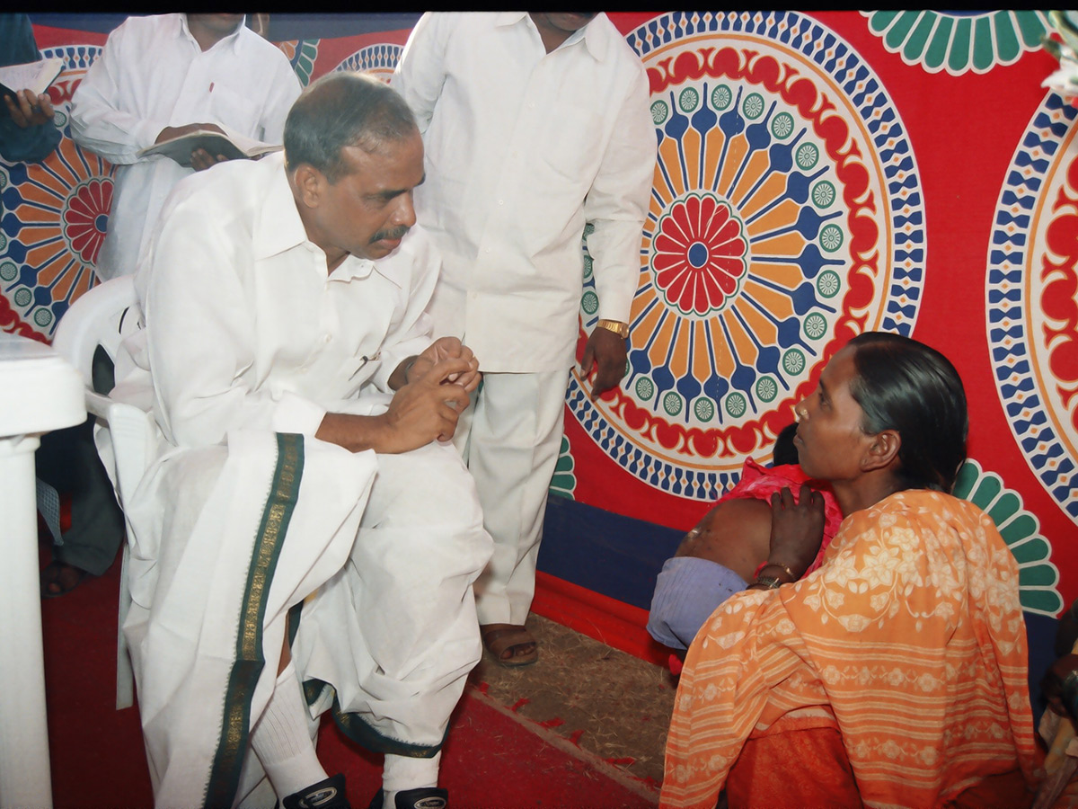 YSR 75th Birth Anniversary and Padayatra Photos16