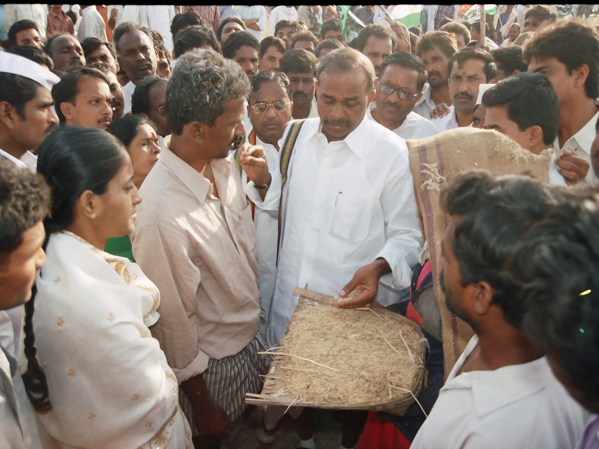 YSR 75th Birth Anniversary and Padayatra Photos23