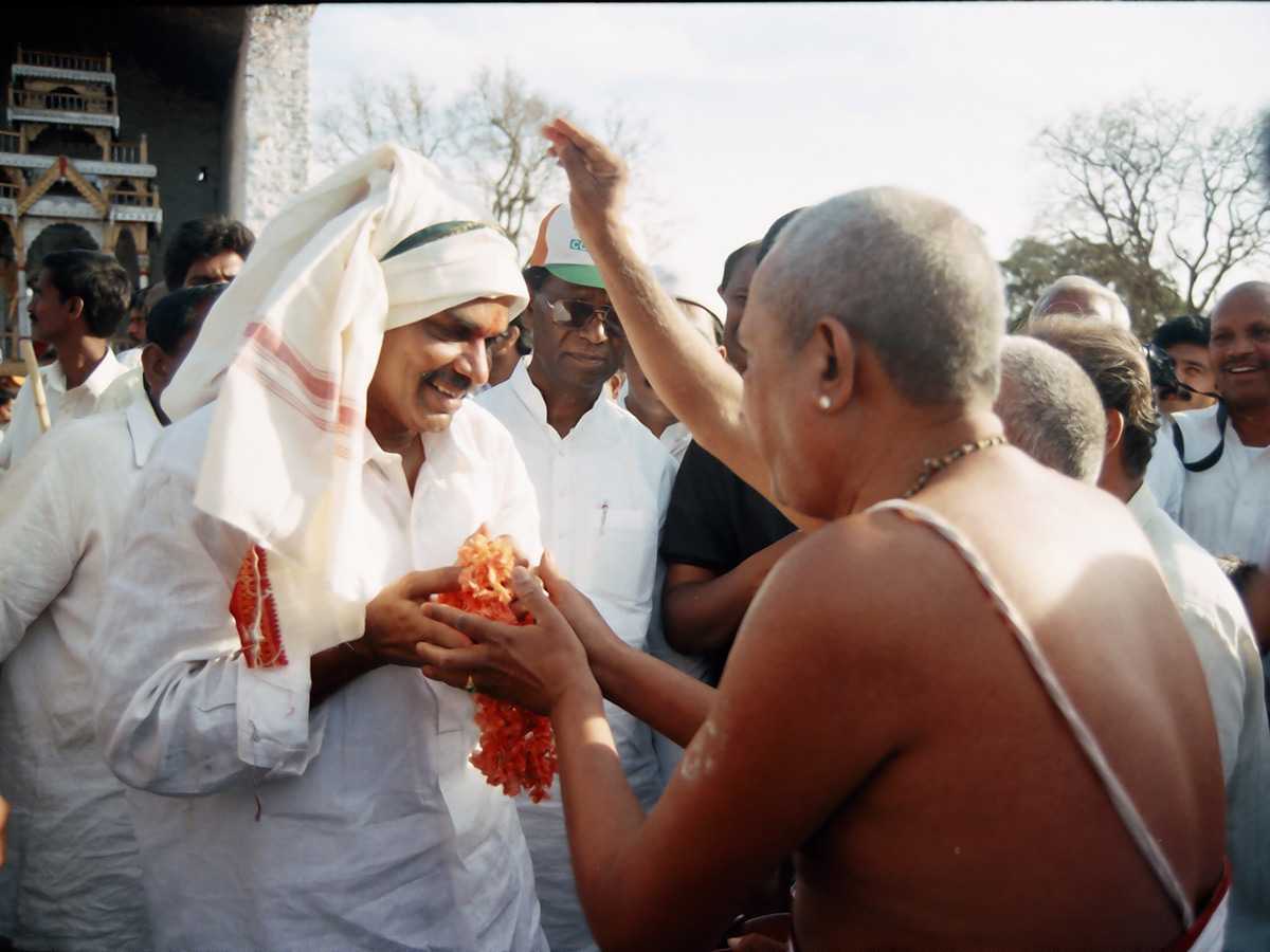 YSR 75th Birth Anniversary and Padayatra Photos42