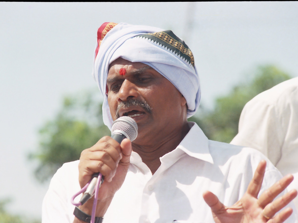 YSR 75th Birth Anniversary and Padayatra Photos54