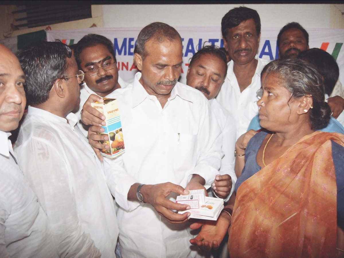 YSR 75th Birth Anniversary and Padayatra Photos56