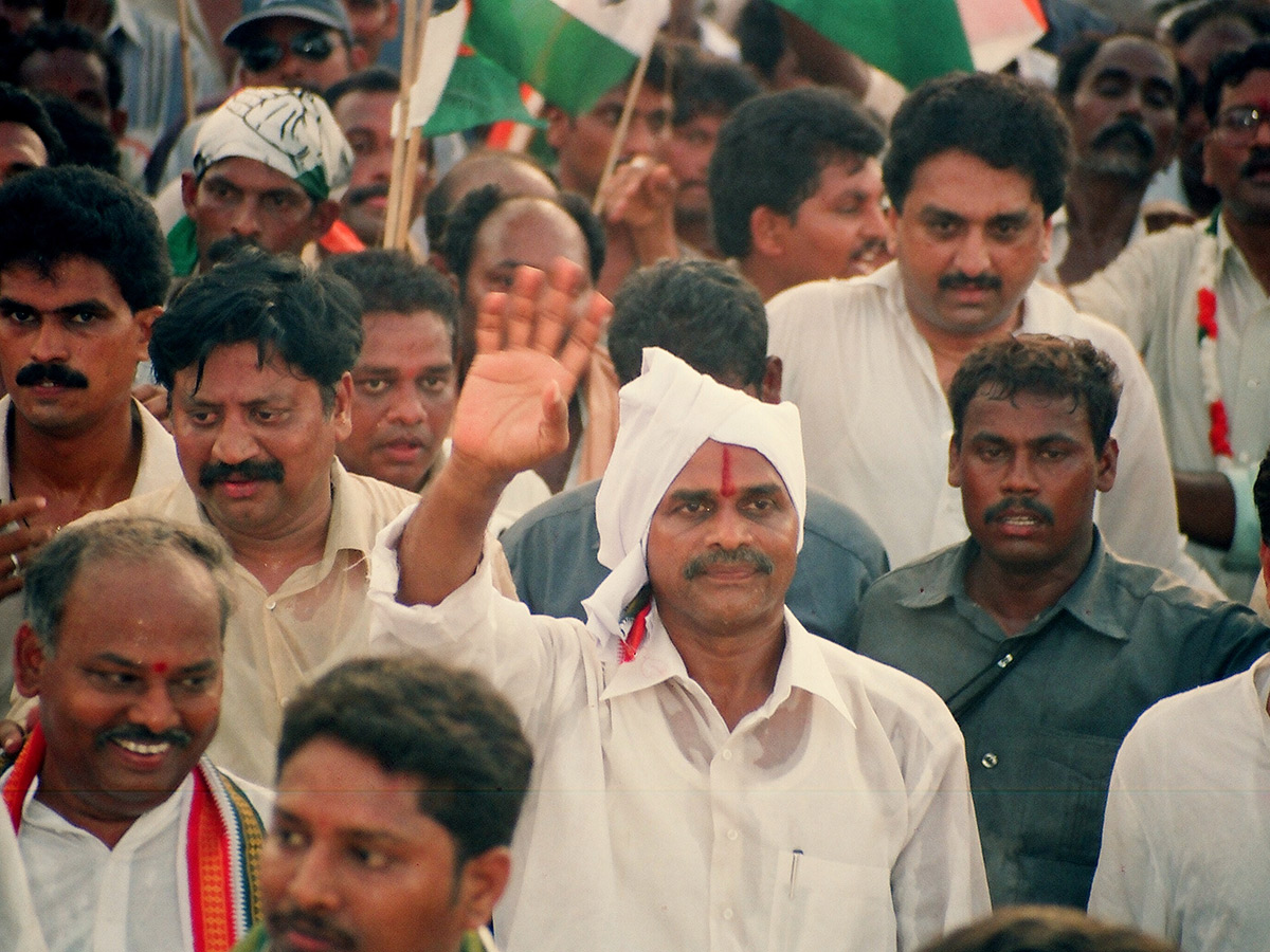 YSR 75th Birth Anniversary and Padayatra Photos69