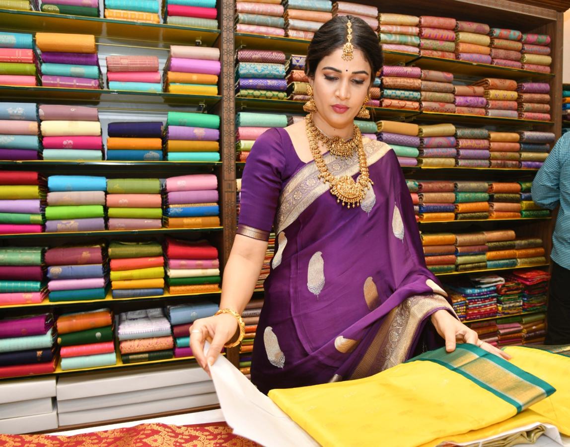 Actress Lavanya Tripathi Inaugurates Kanchipuram Narayana Silks Vastra Showroom at Kukatpally Photos15