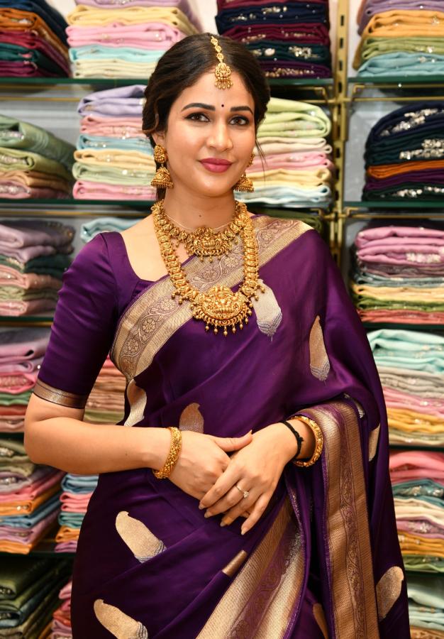 Actress Lavanya Tripathi Inaugurates Kanchipuram Narayana Silks Vastra Showroom at Kukatpally Photos17