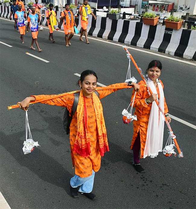 Grandly Celebrated Kavad Yatra Marwari4