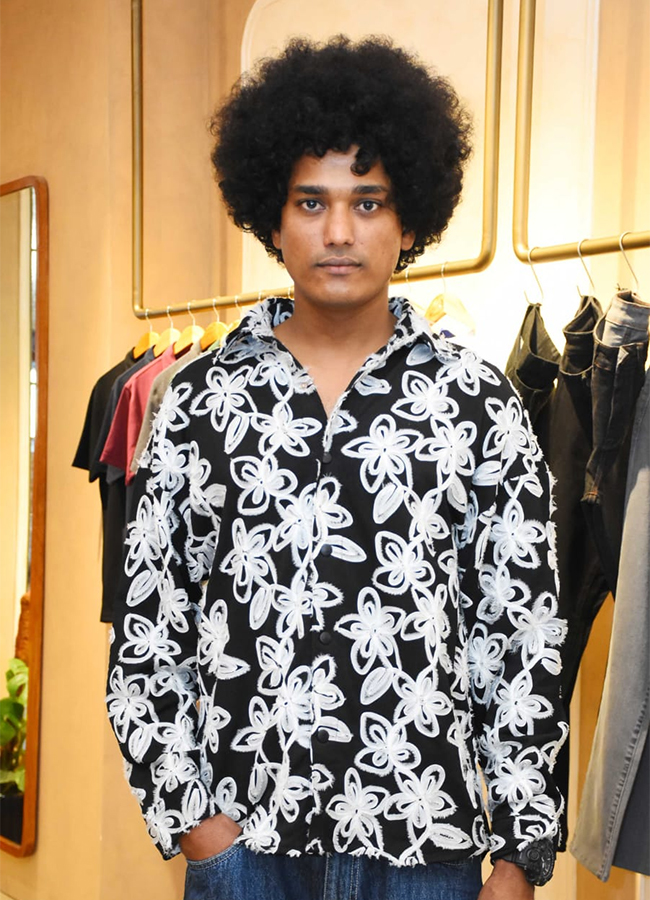 Bigg Boss fame created buzz in Bombay Shirt Company10