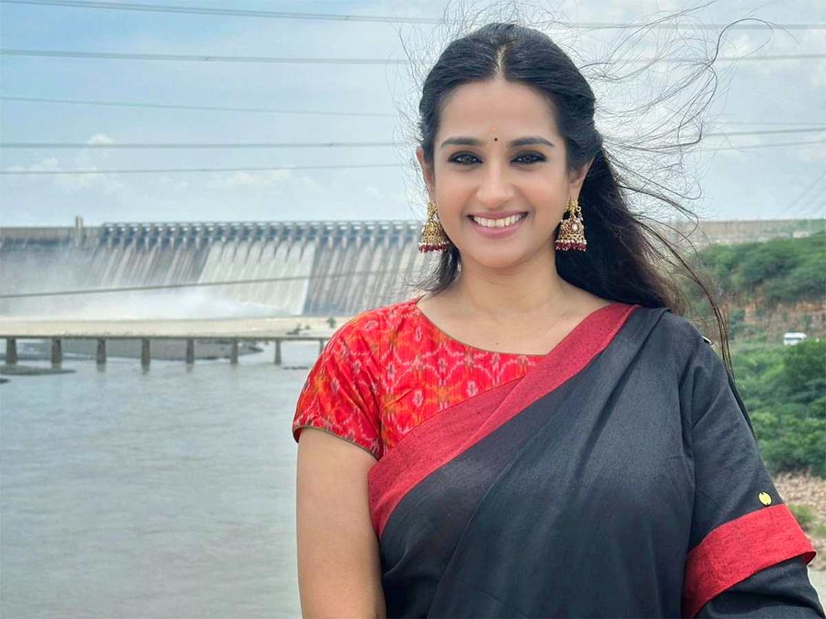 actress laya visit nagarjuna sagar dam1