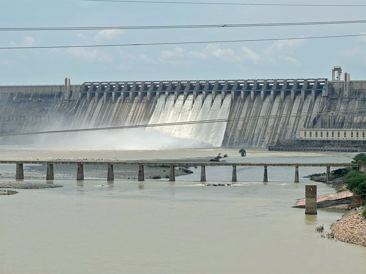 actress laya visit nagarjuna sagar dam6