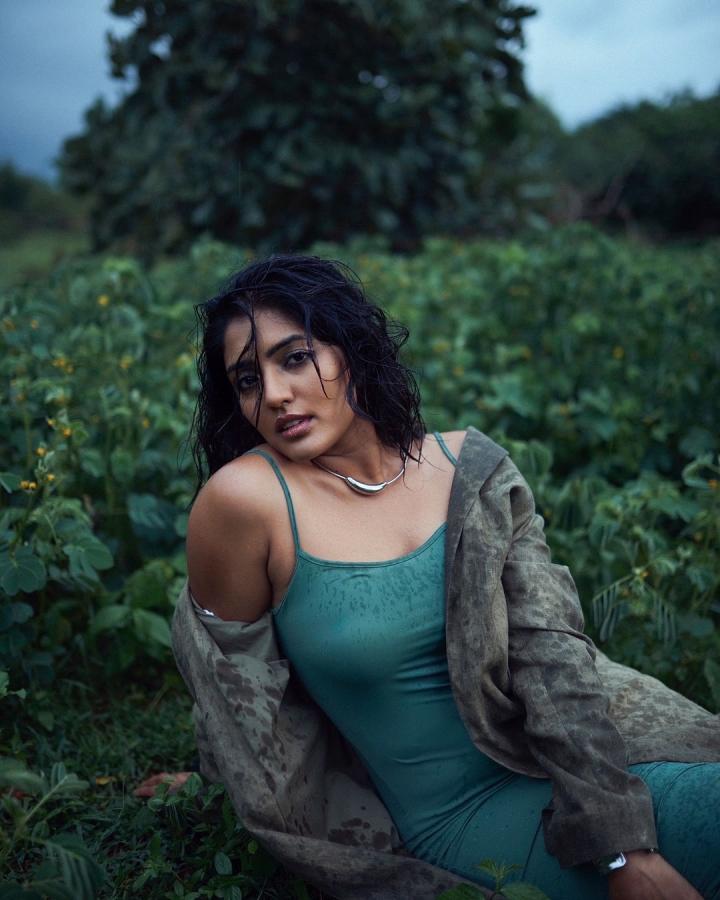 Actress Eesha Rebba Latest Photo Gallery3