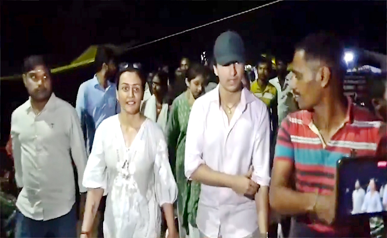 Mahesh Babu Wife Namrata Shirodkar And Her Family Visit Tirumala Tirupati Temple Latest Photos9