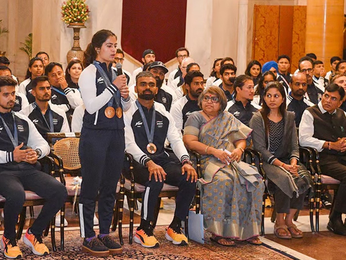 Paris Olympics 2024 Players Meet President Droupadi Murmu After Return10