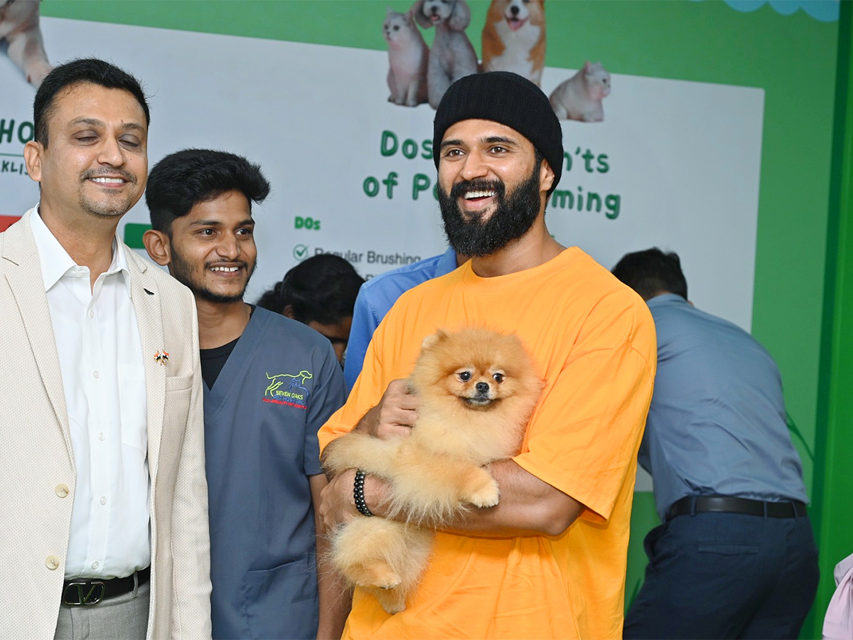 Vijay Devarakonda and Anand At Seven Oaks Pet Hospital Photos13