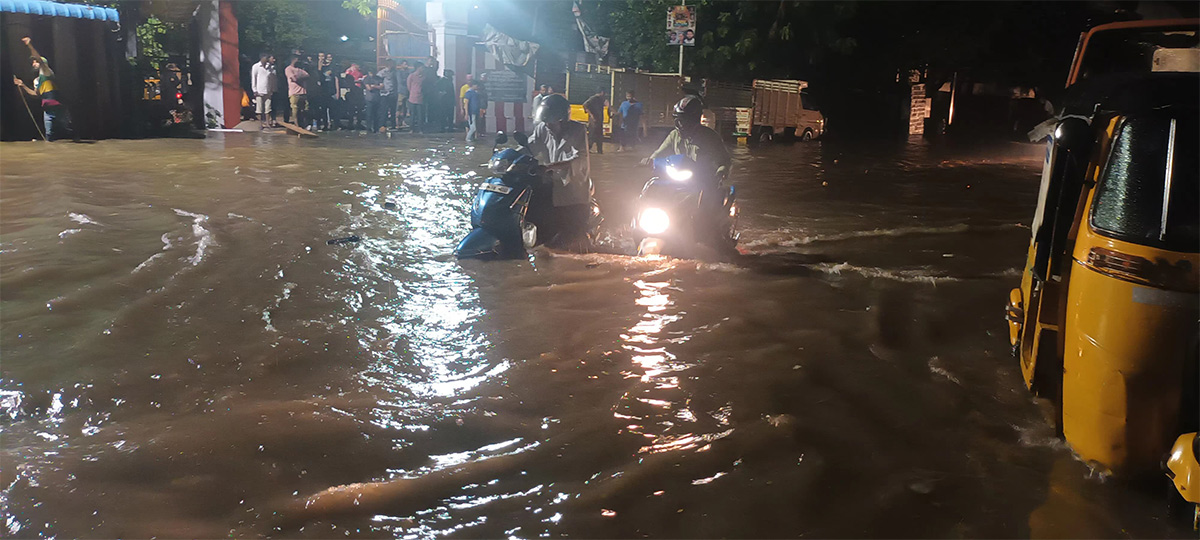 heavy rain in hyderabad 2024 photos10