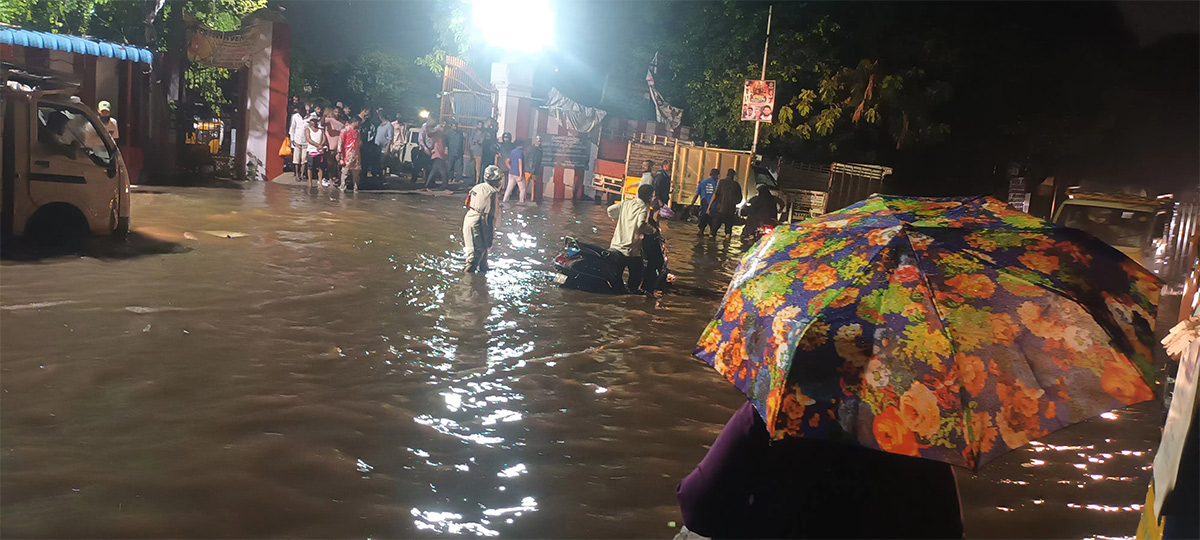 heavy rain in hyderabad 2024 photos16