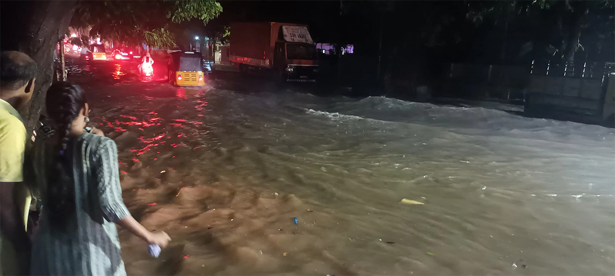 heavy rain in hyderabad 2024 photos17