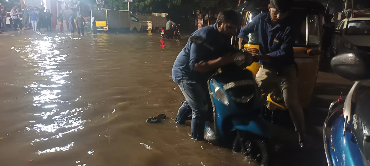 heavy rain in hyderabad 2024 photos18