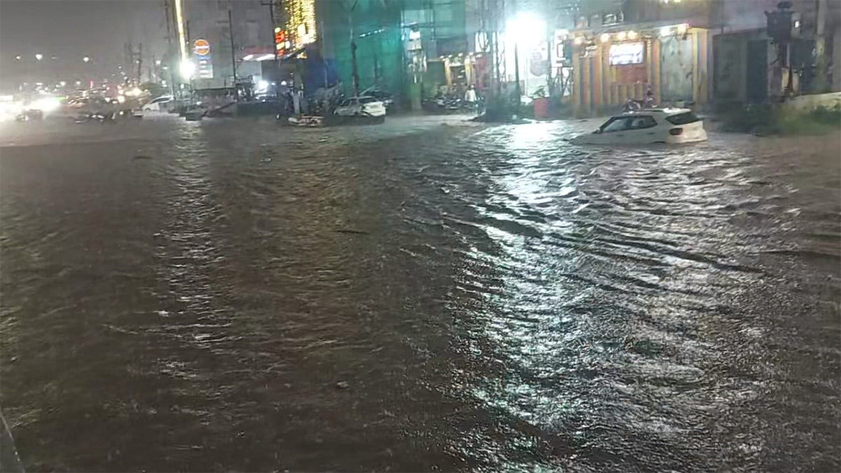 heavy rain in hyderabad 2024 photos3