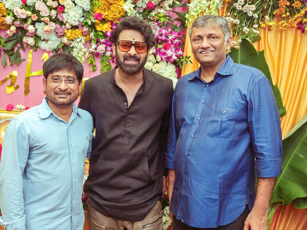 Prabhas And Hanu Raghavapudi Movie Opening Pooja Ceremony Photos4