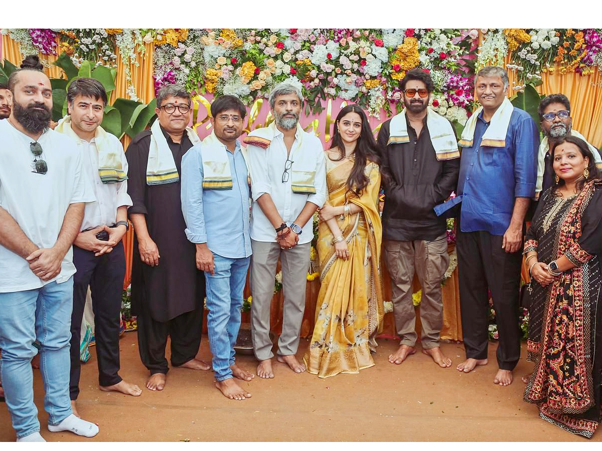 Prabhas And Hanu Raghavapudi Movie Opening Pooja Ceremony Photos8