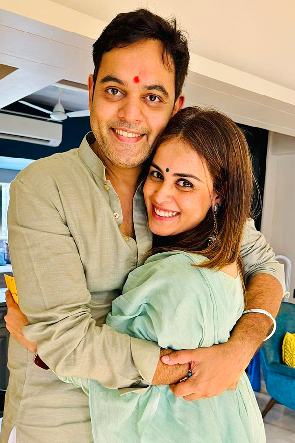 Celebrities share heartwarming Raksha Bandhan posts about siblings Photos2