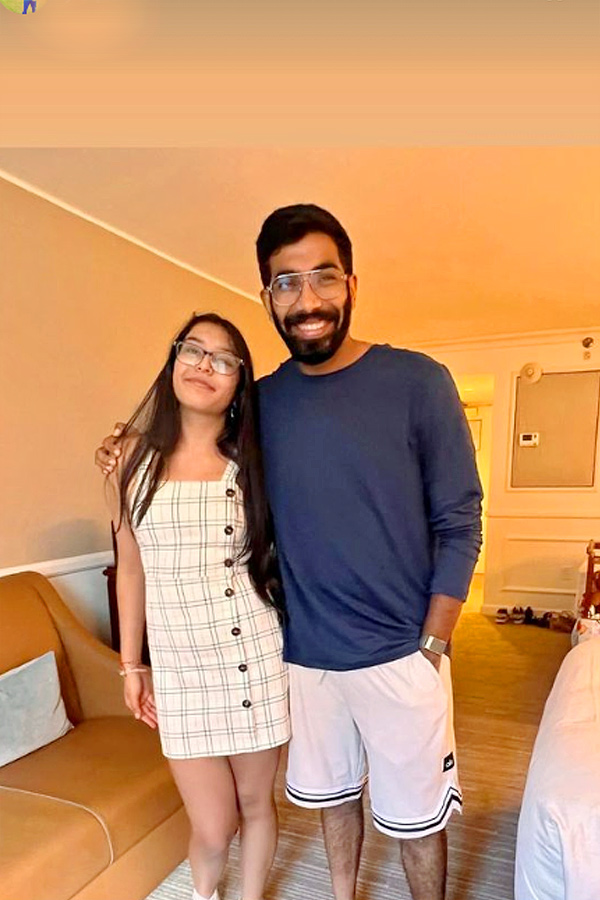 Team India Cricketers share heartwarming Raksha Bandhan posts about siblings Photos2