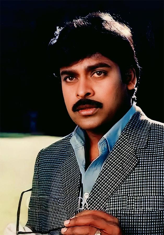 Tollywood Megastar Chiranjeevi Unseen And Rare Photos Gallery20