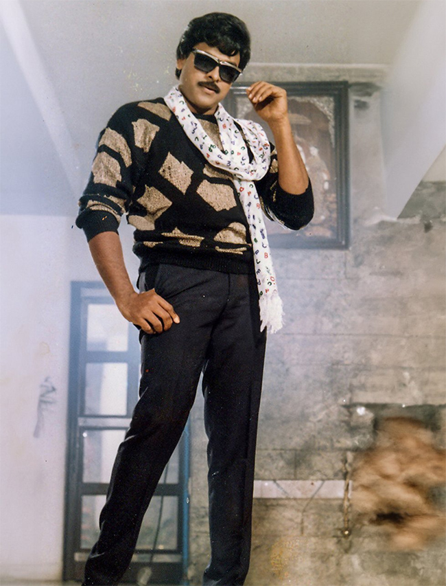 Tollywood Megastar Chiranjeevi Unseen And Rare Photos Gallery25