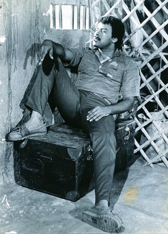 Tollywood Megastar Chiranjeevi Unseen And Rare Photos Gallery33