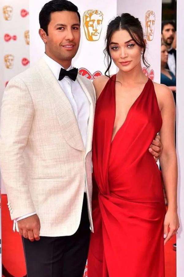 AmyJackson Tied The Knot With Her Long-time Beau Ed Westwick7