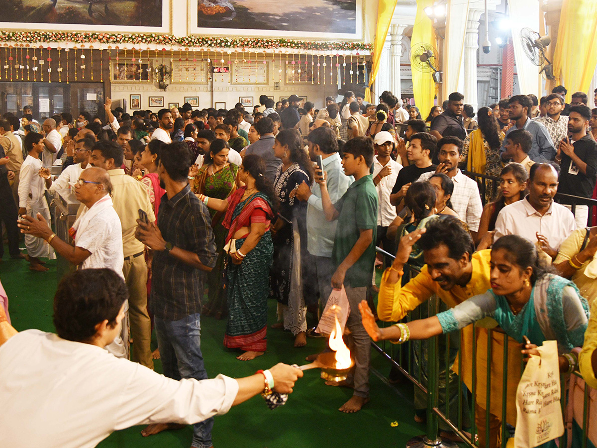 Krishna Janmashtami Festival at Iskcon Temple abids3