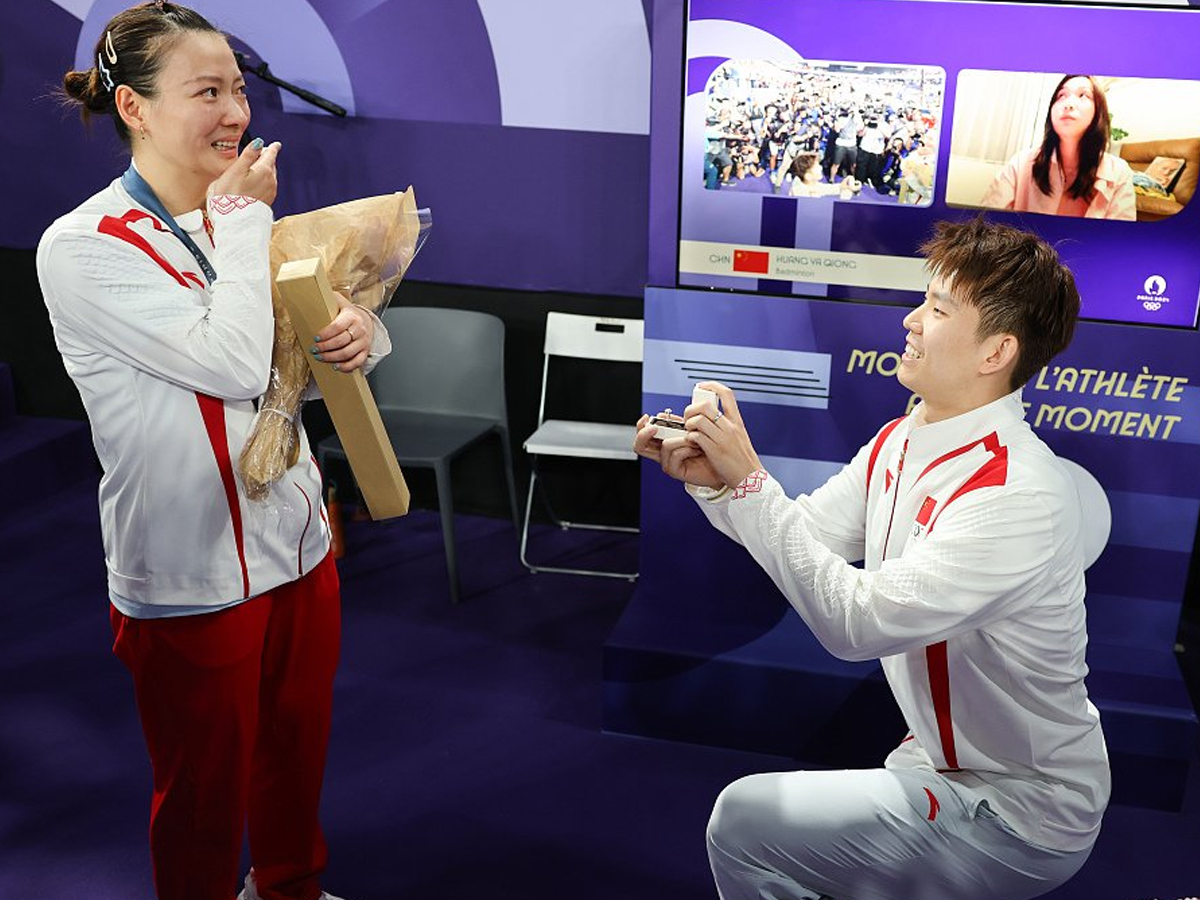 Chinese Badminton Players Got Engaged In Paris Olympics Photos Goes Viral2