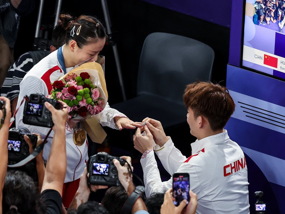 Chinese Badminton Players Got Engaged In Paris Olympics Photos Goes Viral6