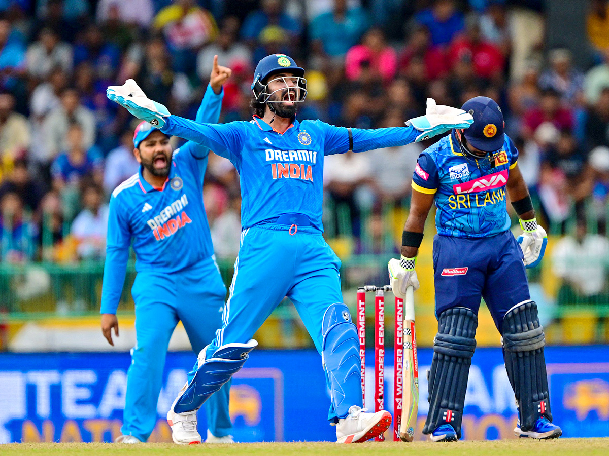 India vs Sri Lanka 1st ODI Match Ends In A Tie Photos23