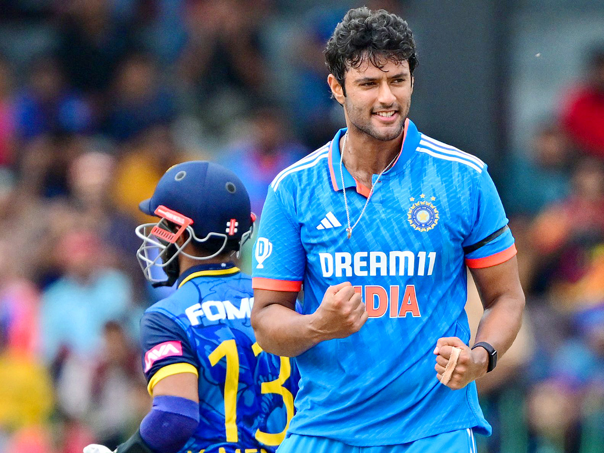 India vs Sri Lanka 1st ODI Match Ends In A Tie Photos24