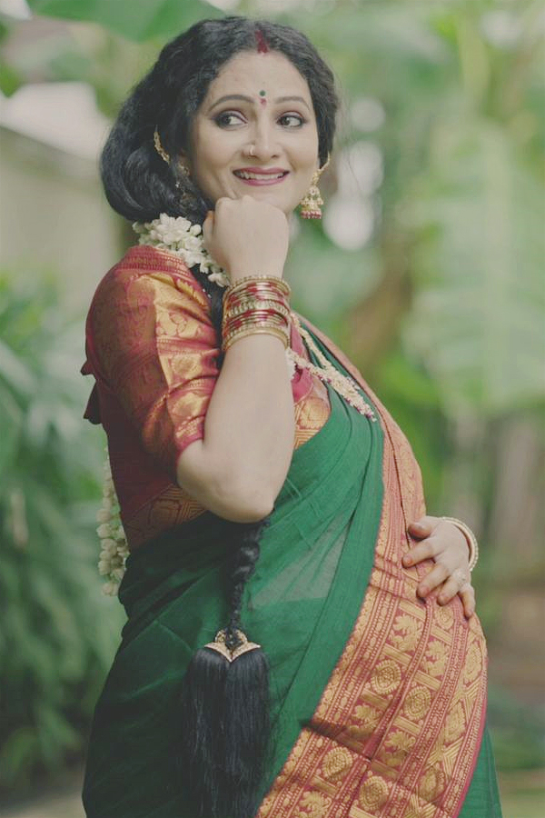 Jabardasth Rocking Rakesh Wife Jordar Sujatha Latest Beautiful Maternity Photos10