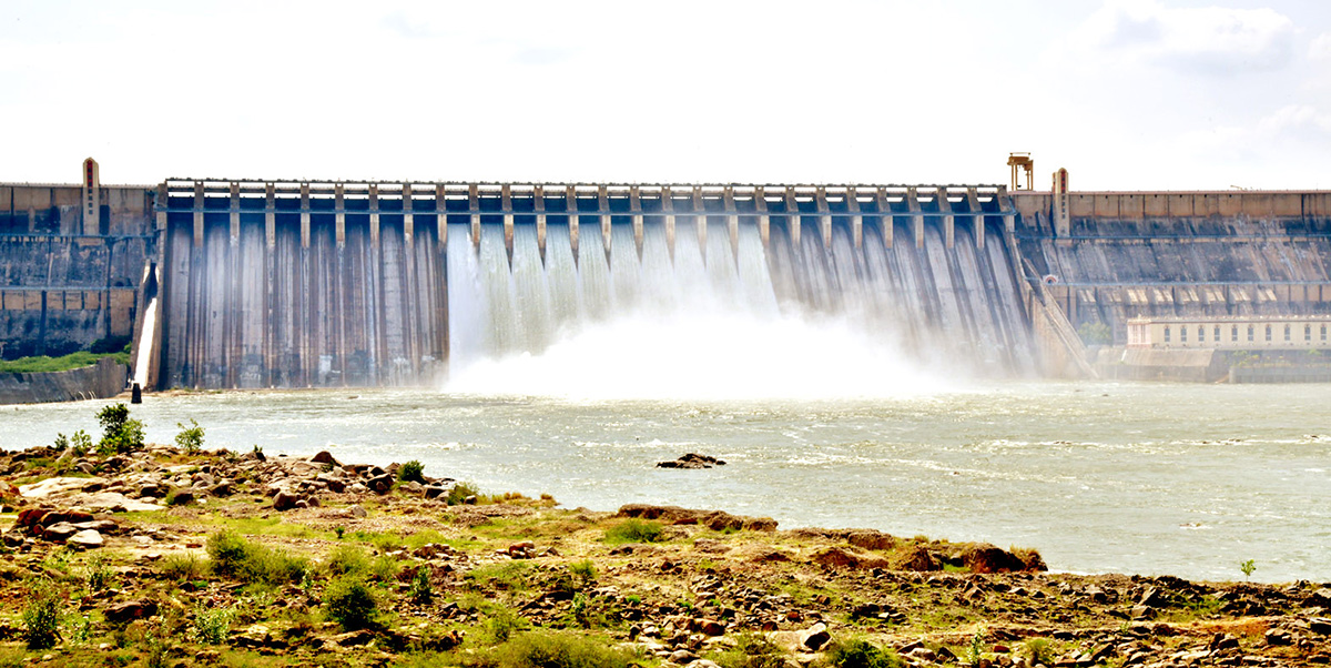 Nagarjunasagar spillway gates set to be lifted on Monday19