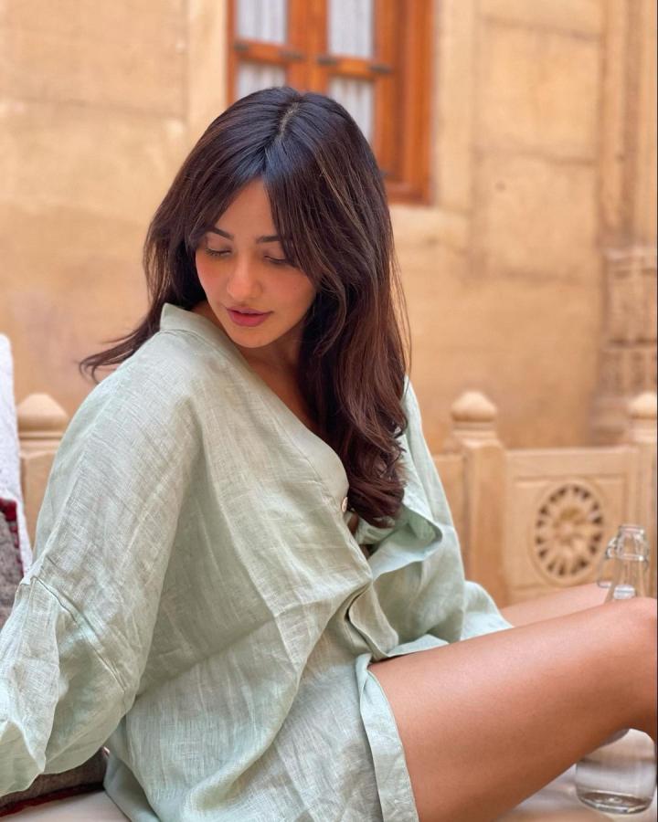 Neha Sharma cute photos goes viral5