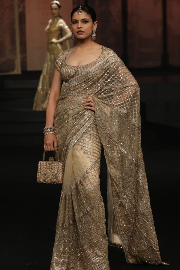 Collection Of Rang Mahal In Hyundai India Couture Week 202415