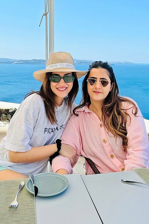 Kriti Sanon enjoys her Greece vacay in crochet co-ord set Photos2