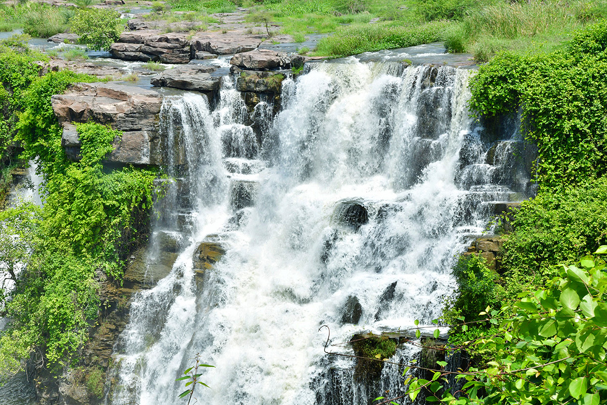 Tourist Rush at Ethipothala Waterfalls Photos4