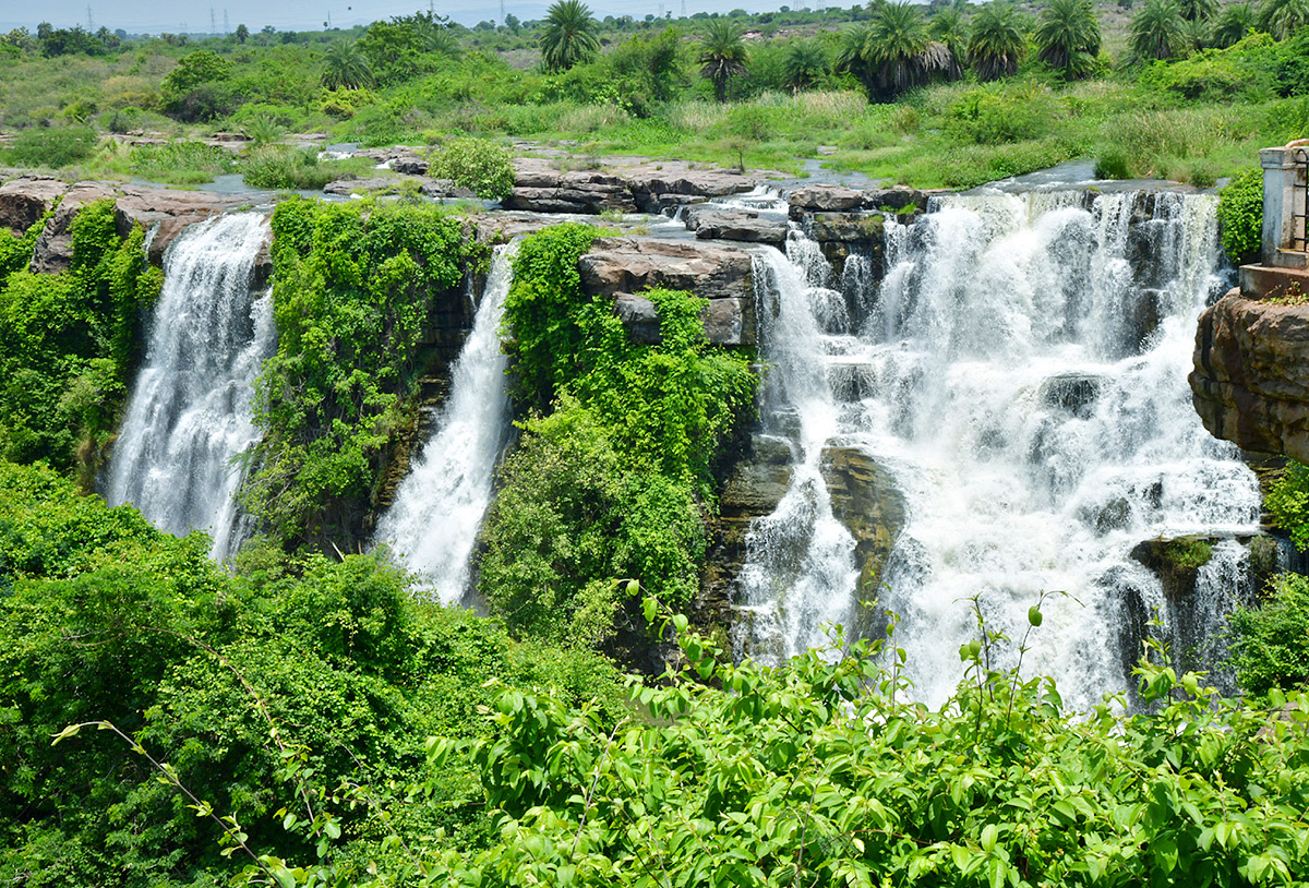 Tourist Rush at Ethipothala Waterfalls Photos8