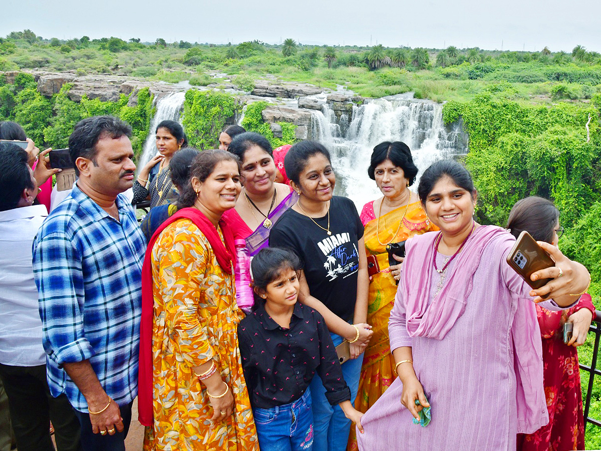 Nagarjuna Sagar Dam Gates Opened Photos19