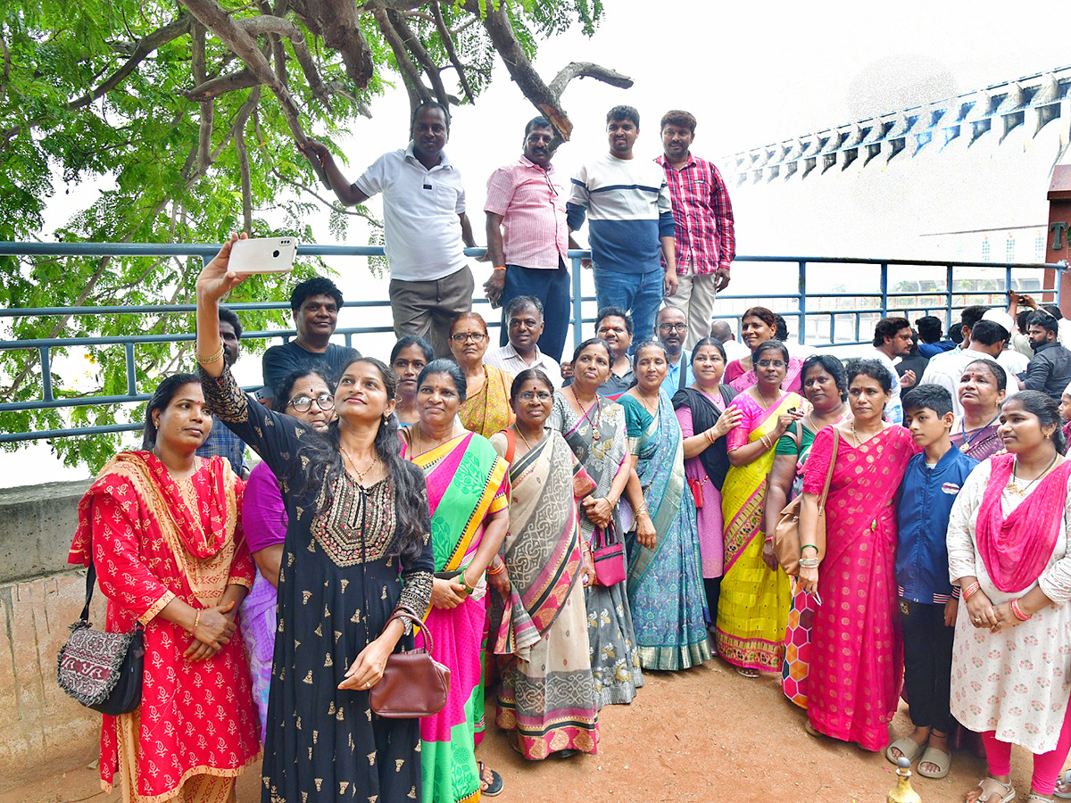 Nagarjuna Sagar Dam Gates Opened Photos25