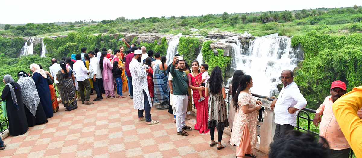 Nagarjuna Sagar Dam Gates Opened Photos30