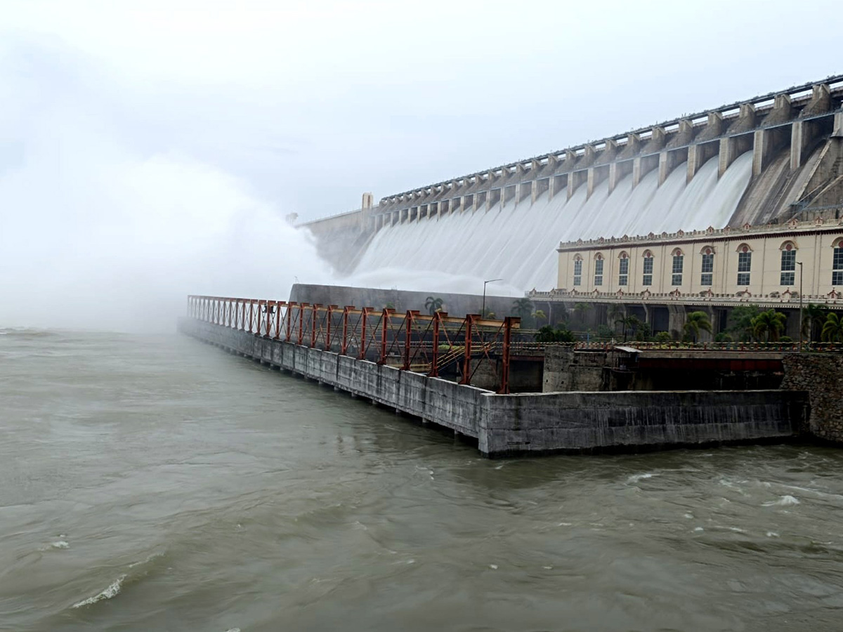 Nagarjuna Sagar Dam Gates Opened Photos37