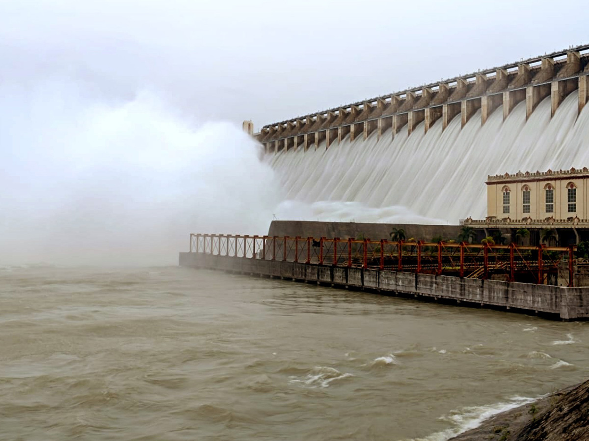 Nagarjuna Sagar Dam Gates Opened Photos8